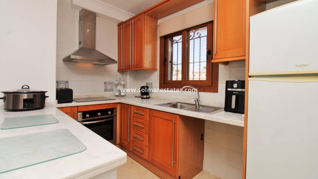 2 sovrum Lägenhet till salu i Villamartin med pool - 189 950 € (Ref: 10070137)
