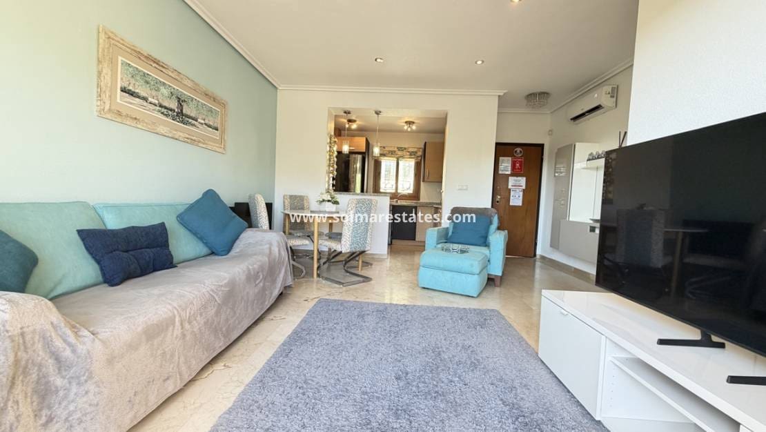 2 slaapkamer Appartement te koop in Villamartin met zwembad - € 210.000 (Ref: 10070139)