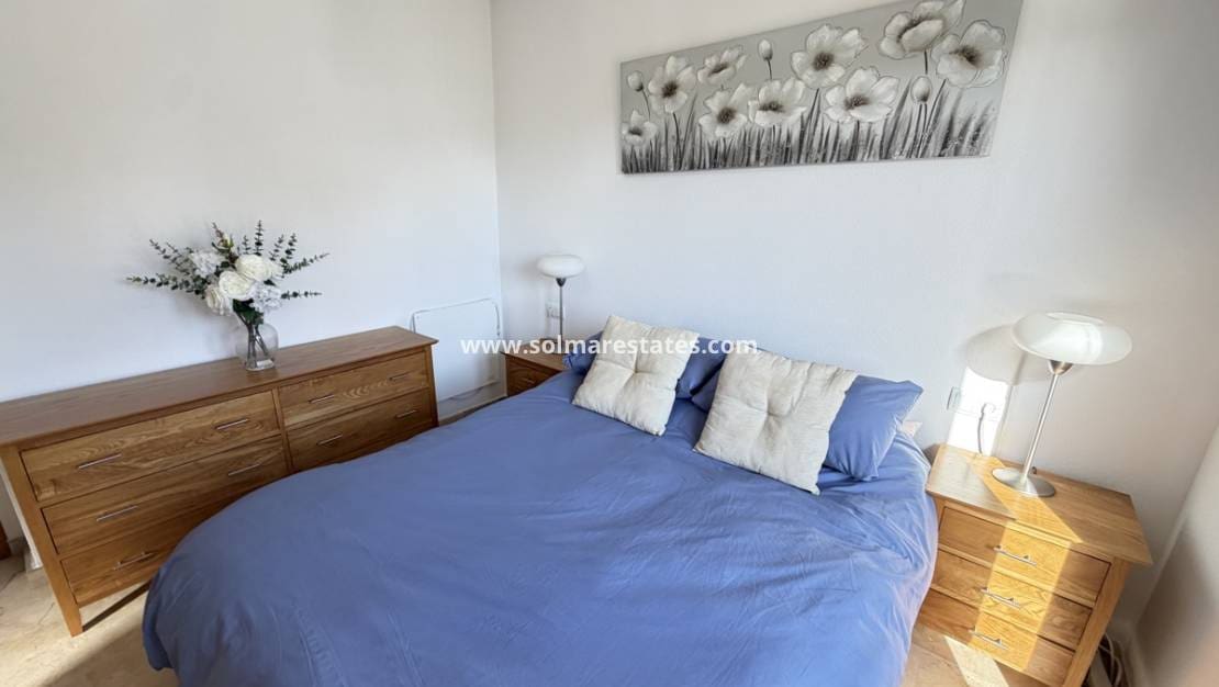 2 slaapkamer Appartement te koop in Villamartin met zwembad - € 210.000 (Ref: 10070139)