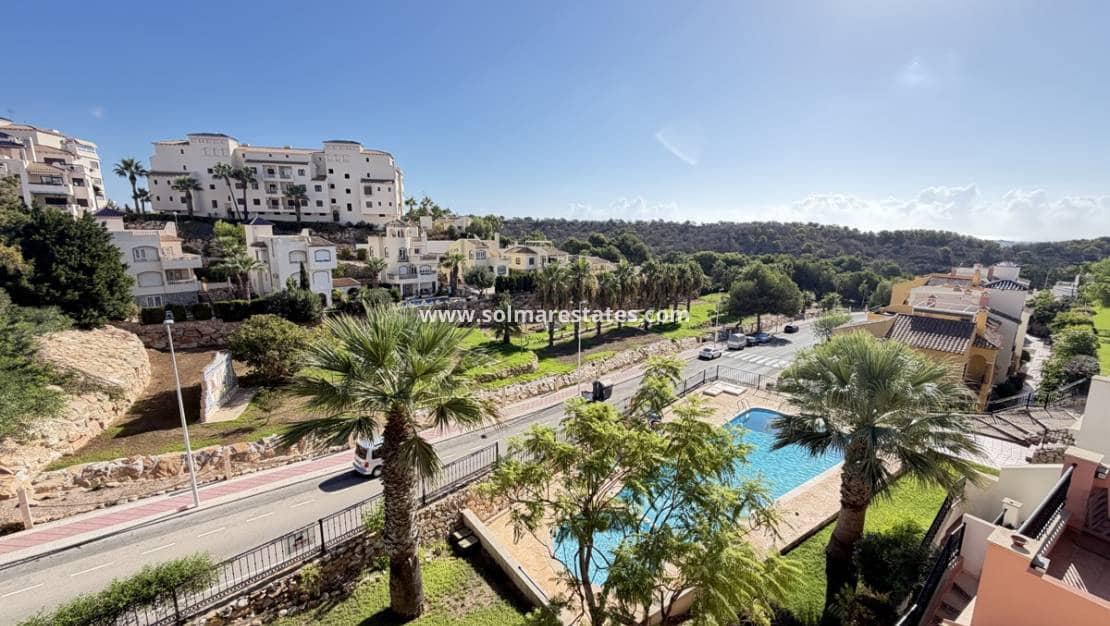 2 slaapkamer Appartement te koop in Villamartin met zwembad - € 210.000 (Ref: 10070139)
