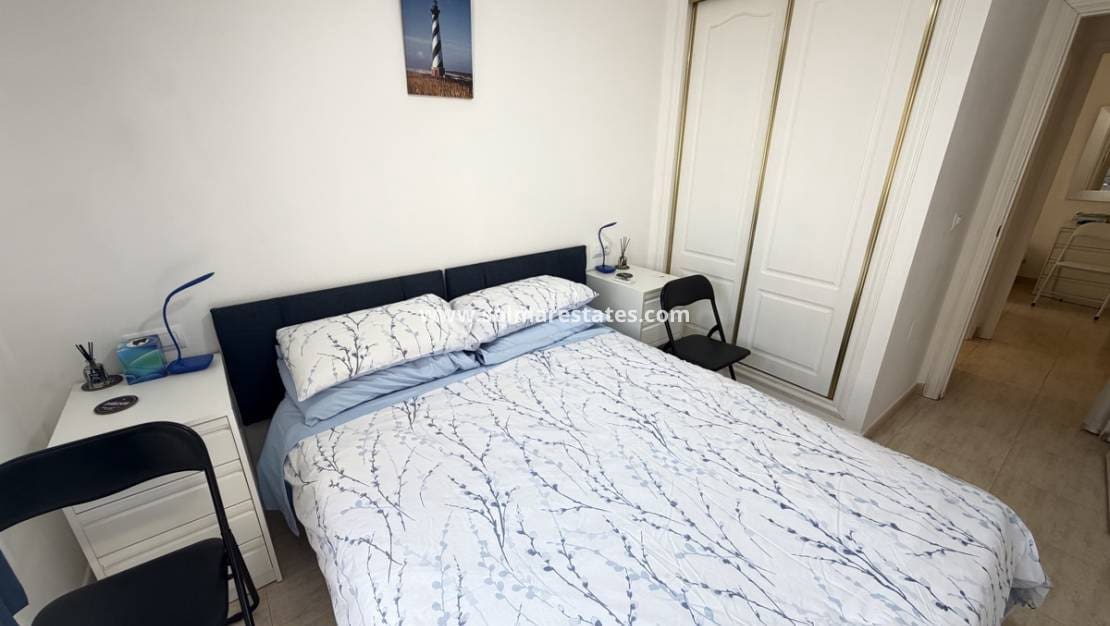 3 sovrum Semi-fristående Villa till salu i Villamartin med pool - 225 000 € (Ref: 10070140)