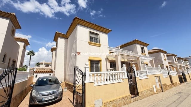 3 slaapkamer Halfvrijstaande villa te koop in Villamartin, Orihuela met zwembad - € 225.000 (Ref: 10070140)