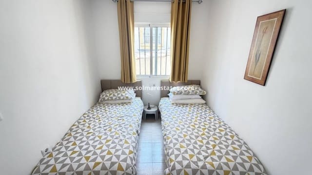 3 slaapkamer Halfvrijstaande villa te koop in Villamartin, Orihuela met zwembad - € 225.000 (Ref: 10070140)