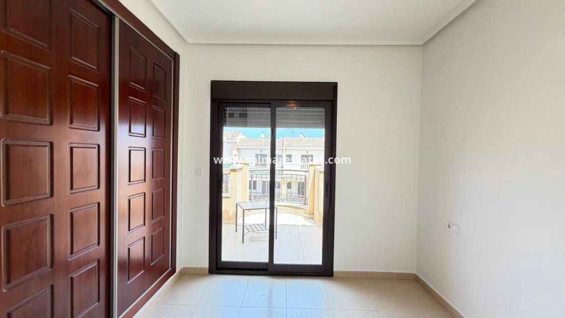 2 Zimmer Haus zu verkaufen in Dona Pepa mit Pool - 189.000 € (Ref: 10071027)