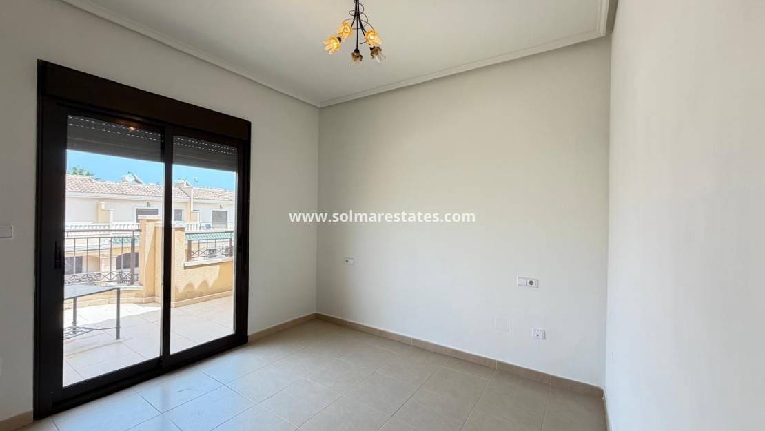 2 Zimmer Haus zu verkaufen in Dona Pepa mit Pool - 189.000 € (Ref: 10071027)