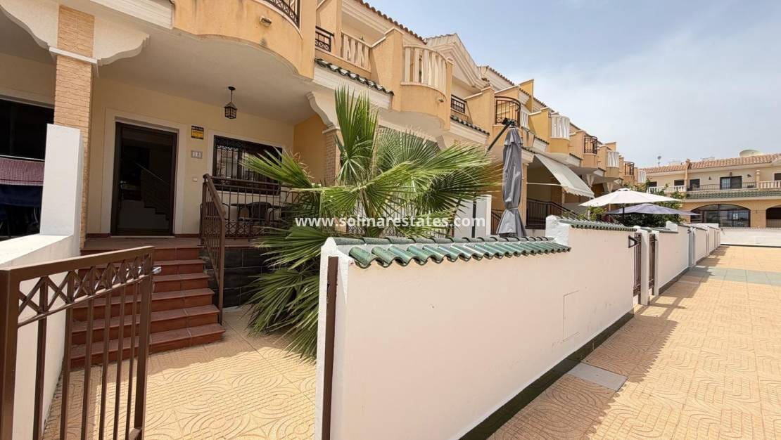 2 Zimmer Haus zu verkaufen in Dona Pepa mit Pool - 189.000 € (Ref: 10071027)