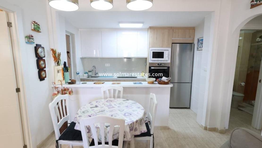 2 soverom Leilighet til salgs i Playa Flamenca med svømmebasseng - € 230 000 (Ref: 10072999)