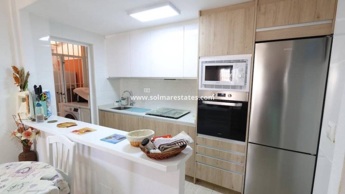 2 soverom Leilighet til salgs i Playa Flamenca med svømmebasseng - € 230 000 (Ref: 10072999)