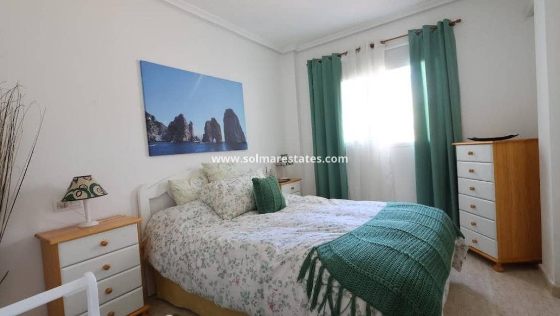 2 soverom Leilighet til salgs i Playa Flamenca med svømmebasseng - € 230 000 (Ref: 10072999)