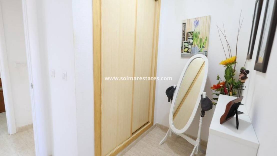 2 soverom Leilighet til salgs i Playa Flamenca med svømmebasseng - € 230 000 (Ref: 10072999)
