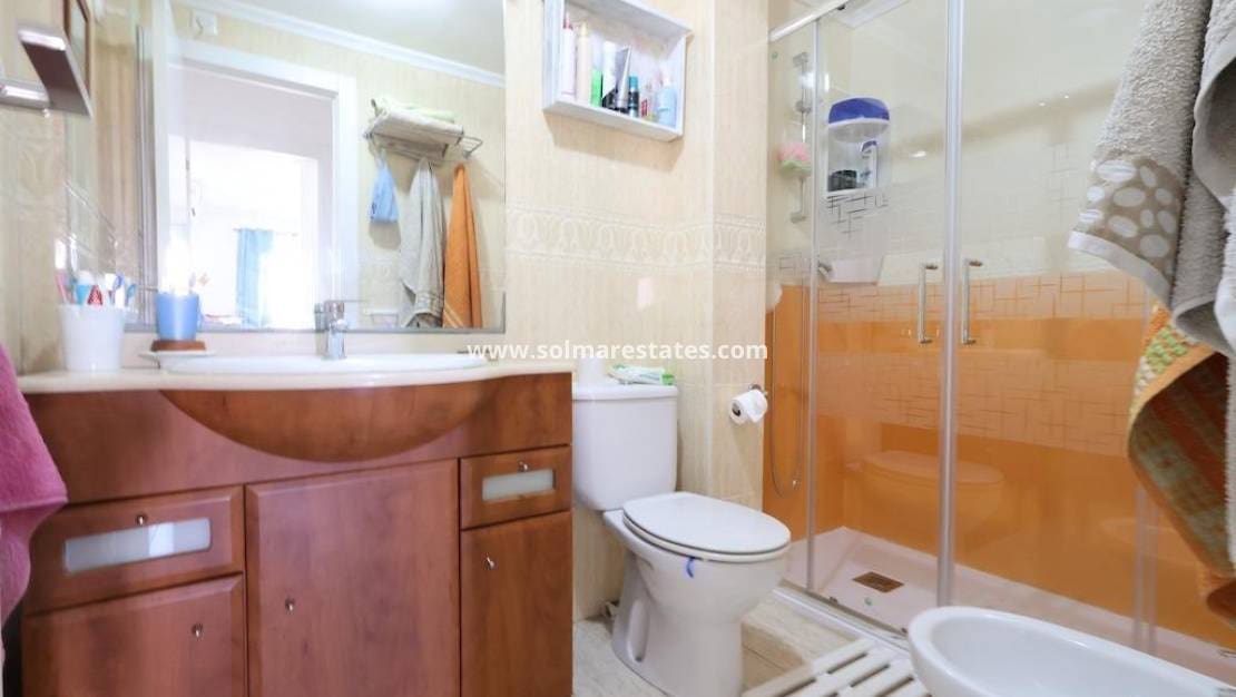 2 soverom Leilighet til salgs i Playa Flamenca med svømmebasseng - € 230 000 (Ref: 10072999)