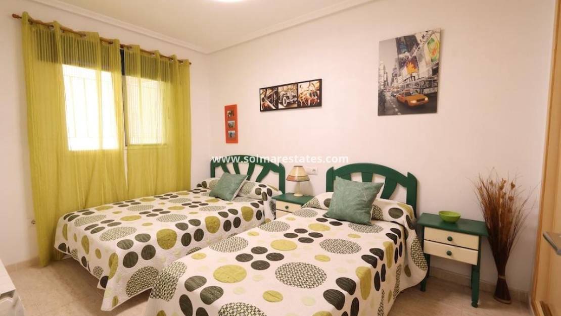 2 soverom Leilighet til salgs i Playa Flamenca med svømmebasseng - € 230 000 (Ref: 10072999)