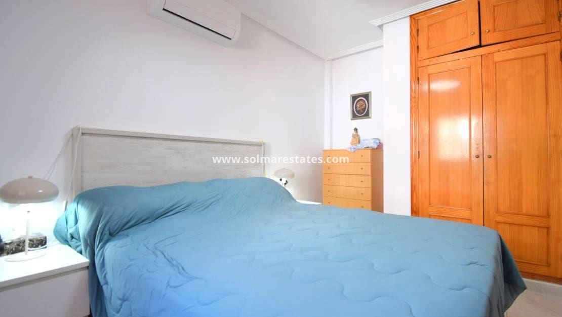 2 soverom Leilighet til salgs i Playa Flamenca med svømmebasseng - € 185 000 (Ref: 10073000)