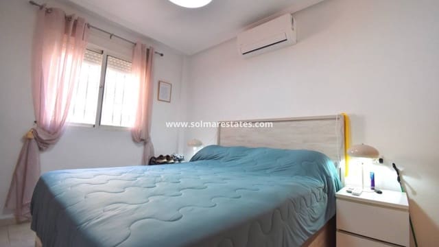 2 soverom Leilighet til salgs i Playa Flamenca, Orihuela med svømmebasseng - € 185 000 (Ref: 10073000)