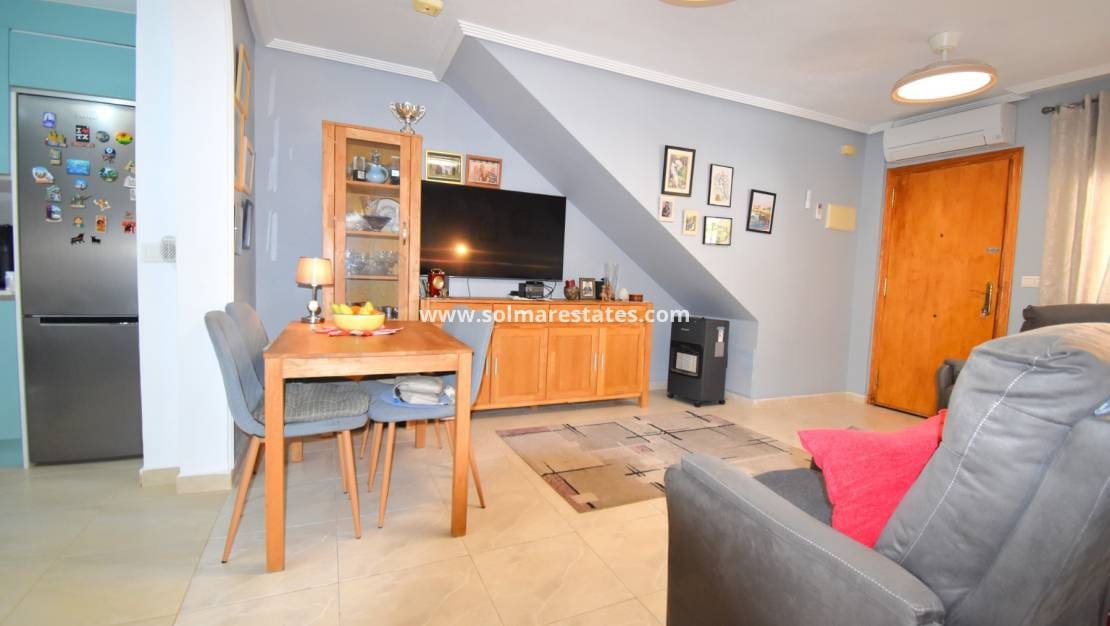 2 soverom Leilighet til salgs i Playa Flamenca med svømmebasseng - € 185 000 (Ref: 10073000)