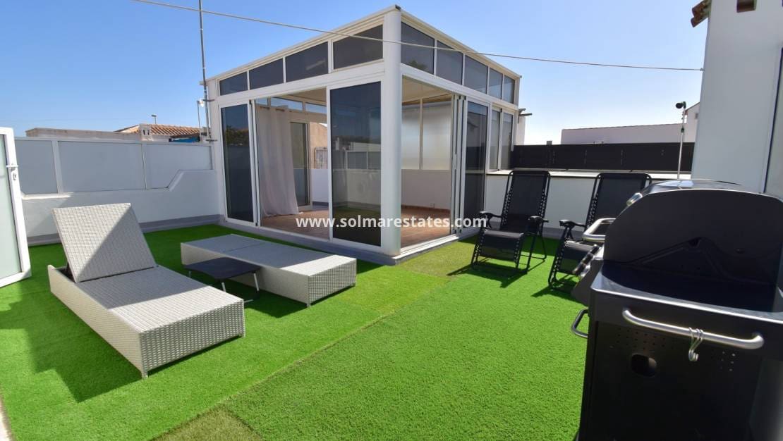 Pareado de 2 habitaciones en Playa Flamenca en venta con piscina - 180.000 € (Ref: 10073001)
