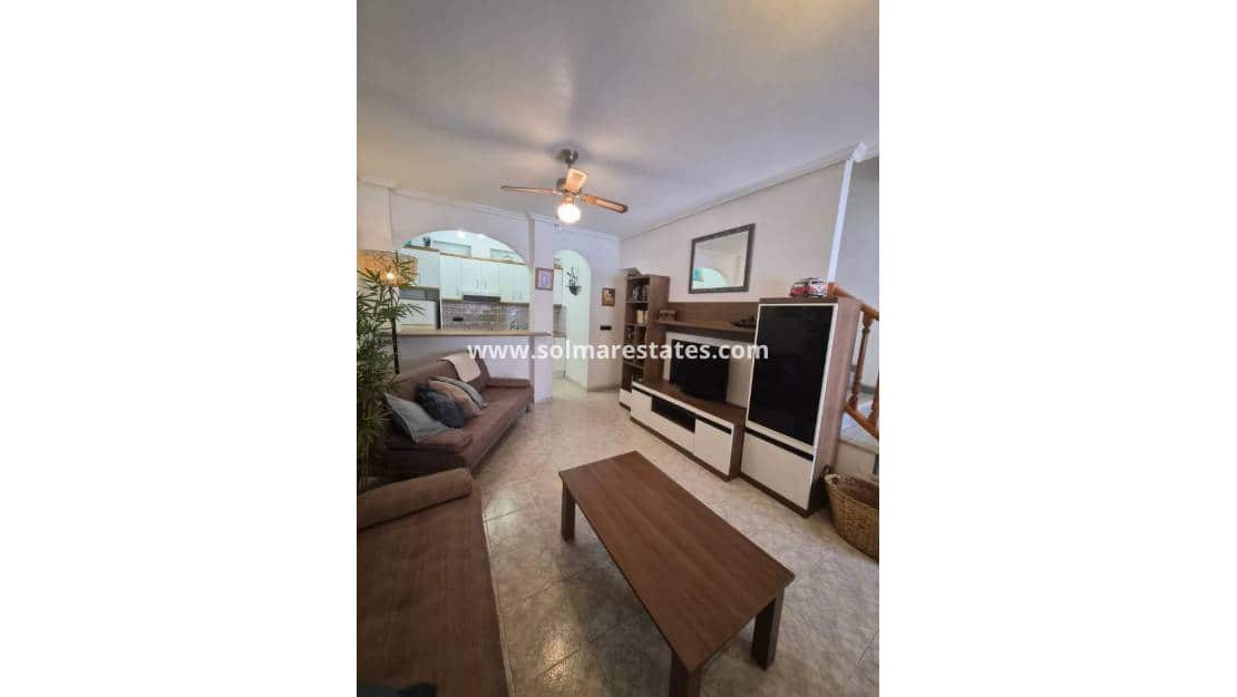 2 quarto Casa em Banda para venda em Playa Flamenca com piscina - 215 000 € (Ref: 10073219)