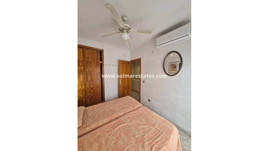 2 quarto Casa em Banda para venda em Playa Flamenca com piscina - 215 000 € (Ref: 10073219)