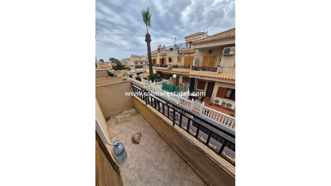 2 quarto Casa em Banda para venda em Playa Flamenca com piscina - 215 000 € (Ref: 10073219)