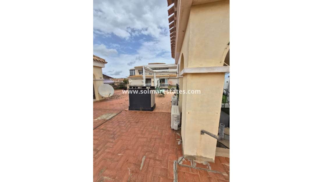 2 quarto Casa em Banda para venda em Playa Flamenca com piscina - 215 000 € (Ref: 10073219)