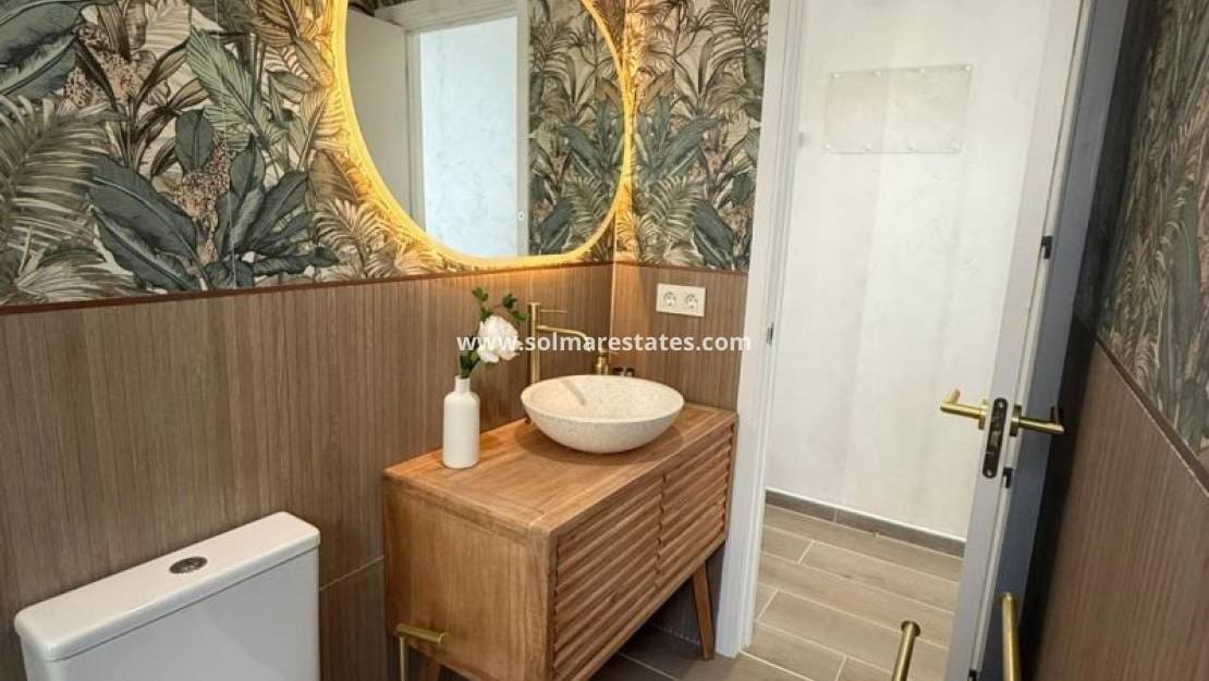 2 chambre Appartement à vendre à Torrevieja avec piscine - 159 995 € (Ref: 10077244)