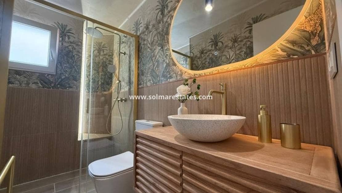 2 chambre Appartement à vendre à Torrevieja avec piscine - 159 995 € (Ref: 10077244)