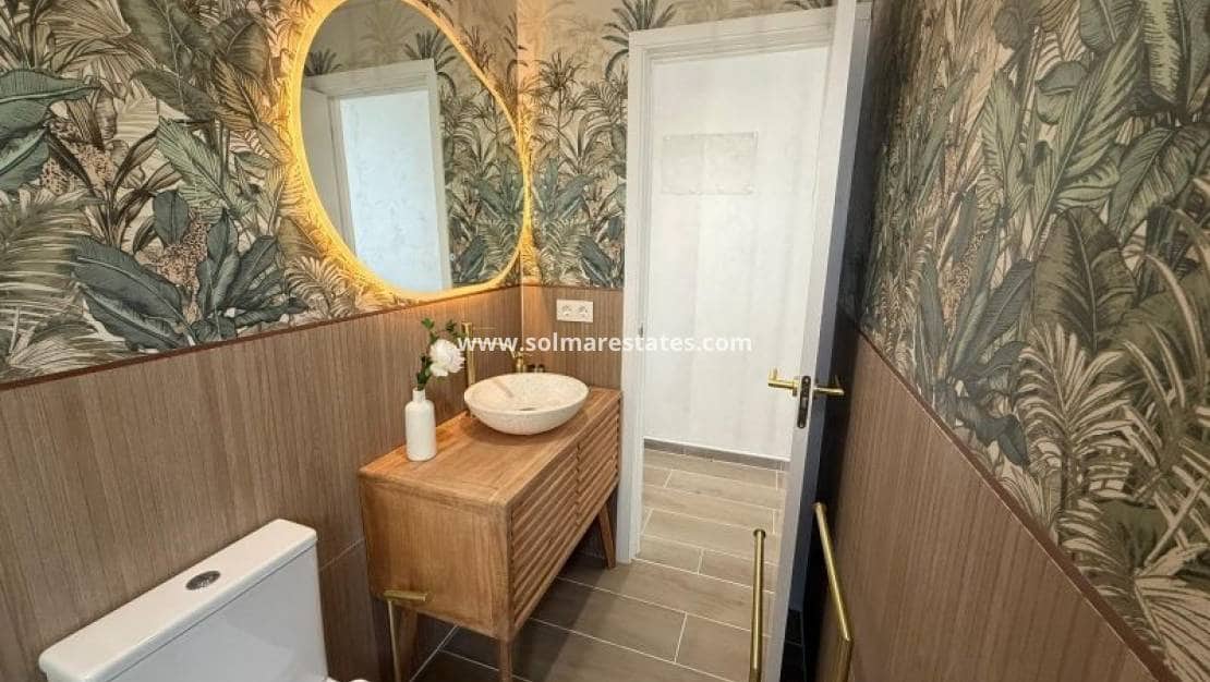 2 chambre Appartement à vendre à Torrevieja avec piscine - 159 995 € (Ref: 10077244)