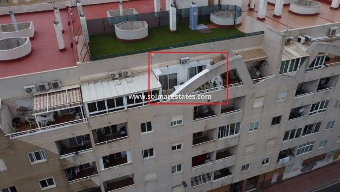 2 chambre Appartement à vendre à Torrevieja avec piscine - 159 995 € (Ref: 10077244)