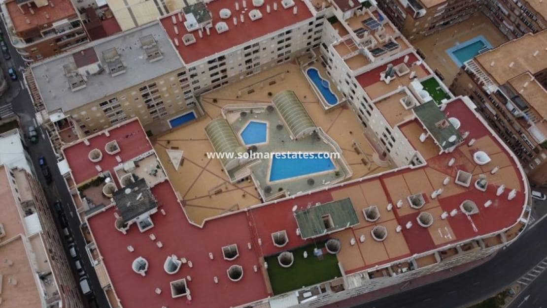 2 chambre Appartement à vendre à Torrevieja avec piscine - 159 995 € (Ref: 10077244)