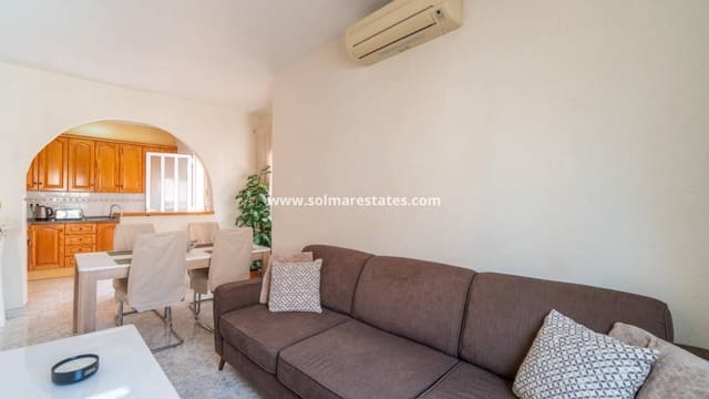 Casa de 3 habitaciones en Playa Flamenca, Orihuela en venta con piscina - 225.000 € (Ref: 10077245)