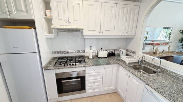 2 makuuhuone Omakotitalo myytävänä paikassa Campoamor, Orihuela mukana uima-altaan - 239 995 € (Ref: 10078951)