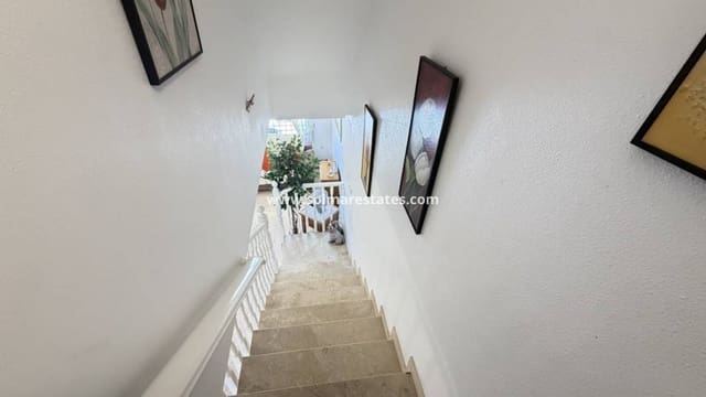 2 makuuhuone Omakotitalo myytävänä paikassa Campoamor, Orihuela mukana uima-altaan - 239 995 € (Ref: 10078951)