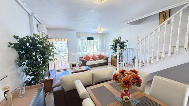 2 makuuhuone Omakotitalo myytävänä paikassa Campoamor, Orihuela mukana uima-altaan - 239 995 € (Ref: 10078951)