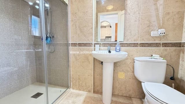 2 makuuhuone Omakotitalo myytävänä paikassa Campoamor, Orihuela mukana uima-altaan - 239 995 € (Ref: 10078951)
