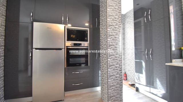 3 Zimmer Villa zu verkaufen in Playa Flamenca, Orihuela mit Pool - 429.000 € (Ref: 10078952)