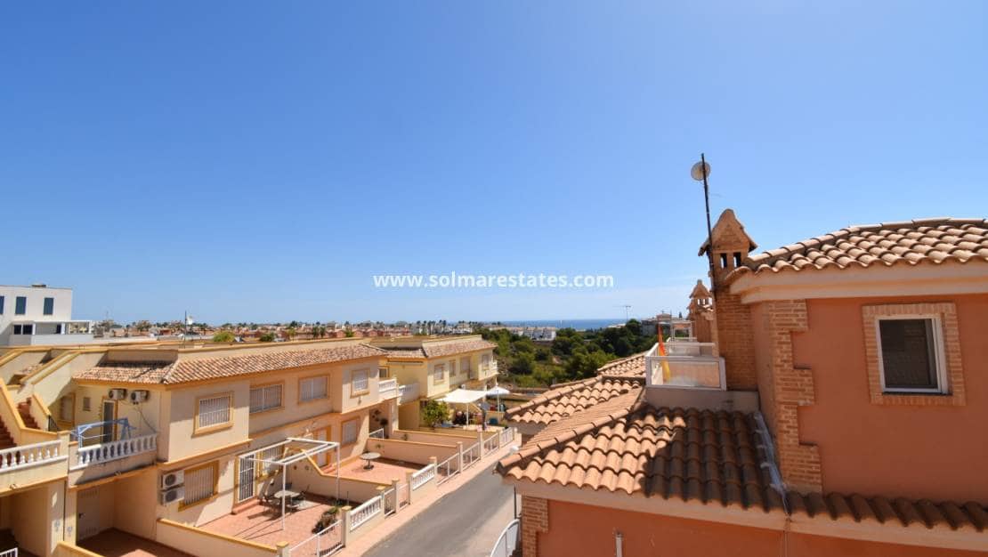 3 Zimmer Villa zu verkaufen in Playa Flamenca mit Pool - 429.000 € (Ref: 10078952)