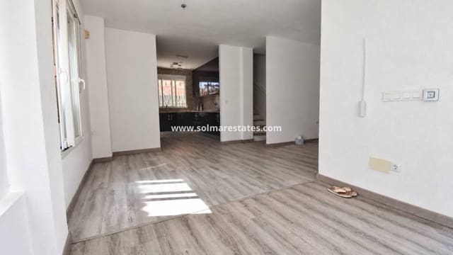 3 Zimmer Villa zu verkaufen in Playa Flamenca, Orihuela mit Pool - 429.000 € (Ref: 10078952)