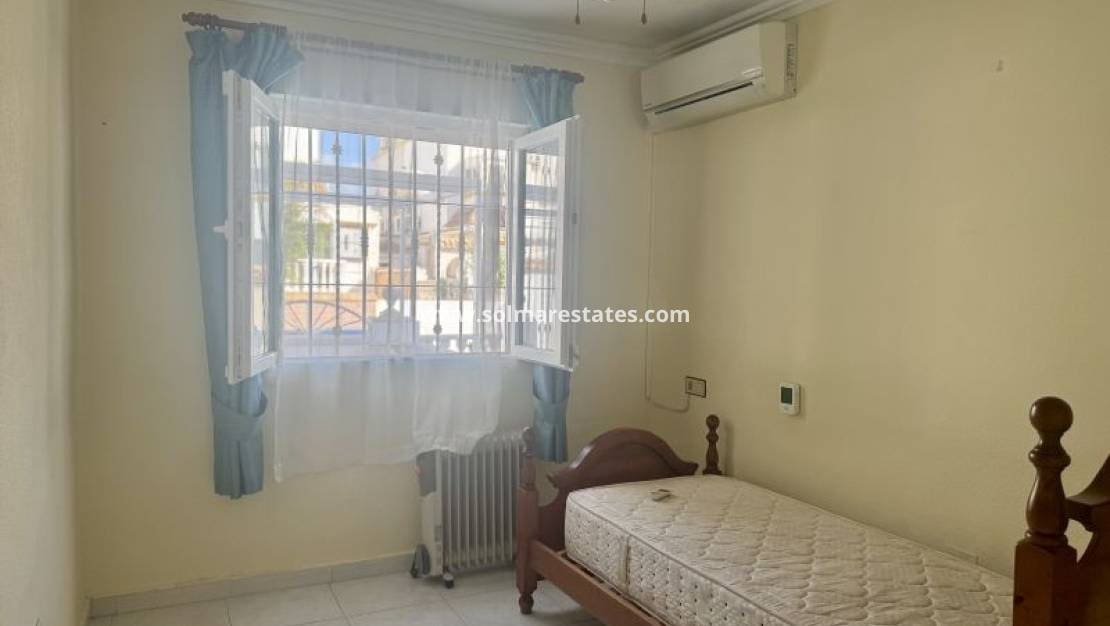 3 bedroom Apartment for sale in La Florida with pool - € 159,995 (Ref: 10078953)