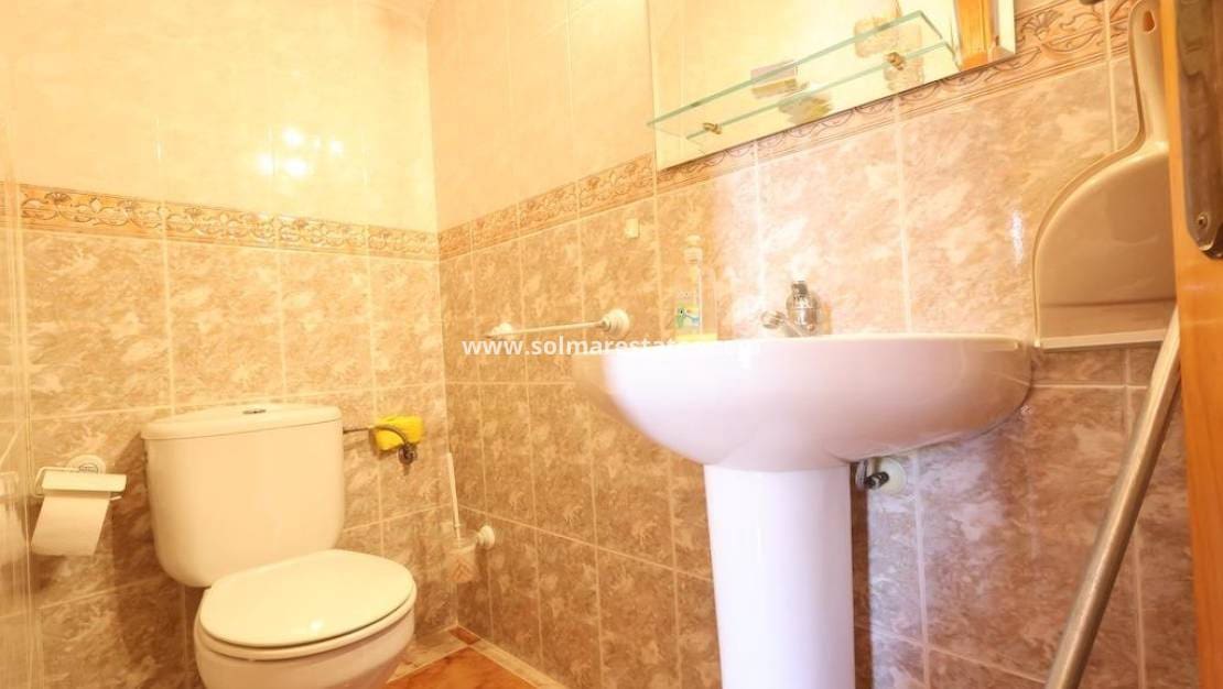 Pareado de 2 habitaciones en Playa Flamenca en venta con piscina - 240.000 € (Ref: 10078954)