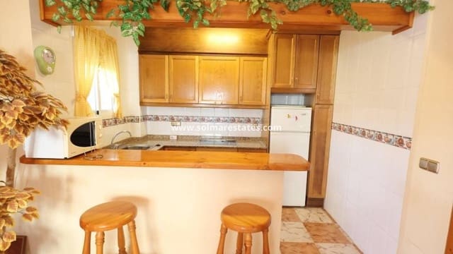 Pareado de 2 habitaciones en Playa Flamenca, Orihuela en venta con piscina - 240.000 € (Ref: 10078954)