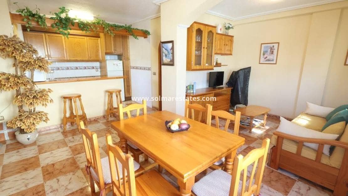 Pareado de 2 habitaciones en Playa Flamenca en venta con piscina - 240.000 € (Ref: 10078954)