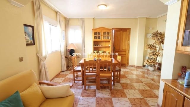 2 sovrum Semi-fristående Villa till salu i Playa Flamenca, Orihuela med pool - 240 000 € (Ref: 10078954)