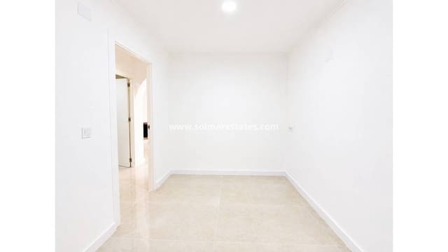 2 soveværelse Bungalow til salg i La Siesta, Torrevieja - € 134.995 (Ref: 10079798)