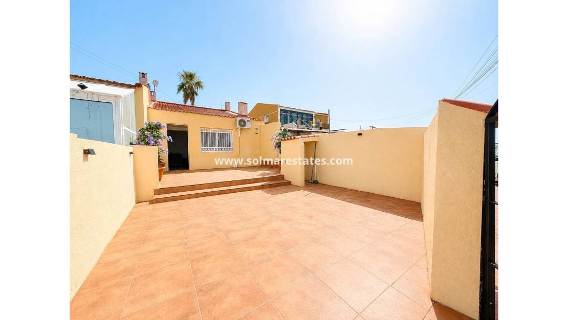 2 soveværelse Bungalow til salg i La Siesta - € 134.995 (Ref: 10079798)