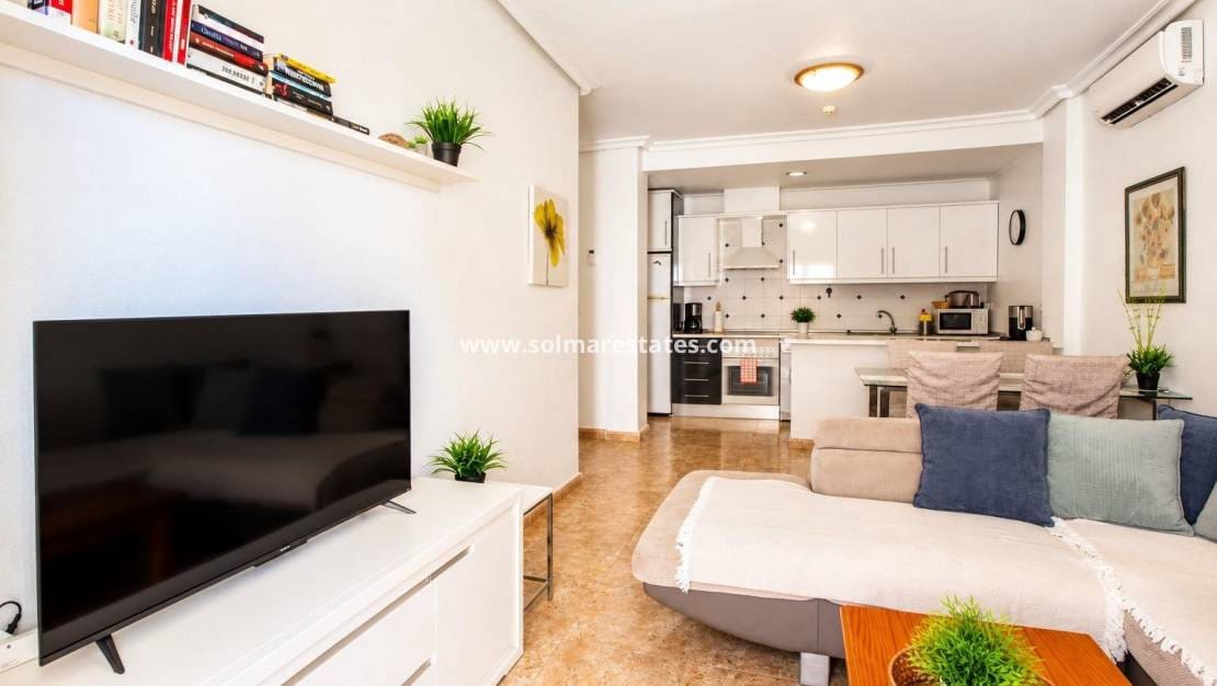 2 slaapkamer Appartement te koop in Cabo Roig met zwembad garage - € 189.000 (Ref: 10079802)