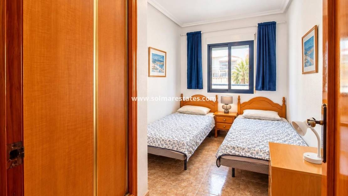 2 slaapkamer Appartement te koop in Cabo Roig met zwembad garage - € 189.000 (Ref: 10079802)