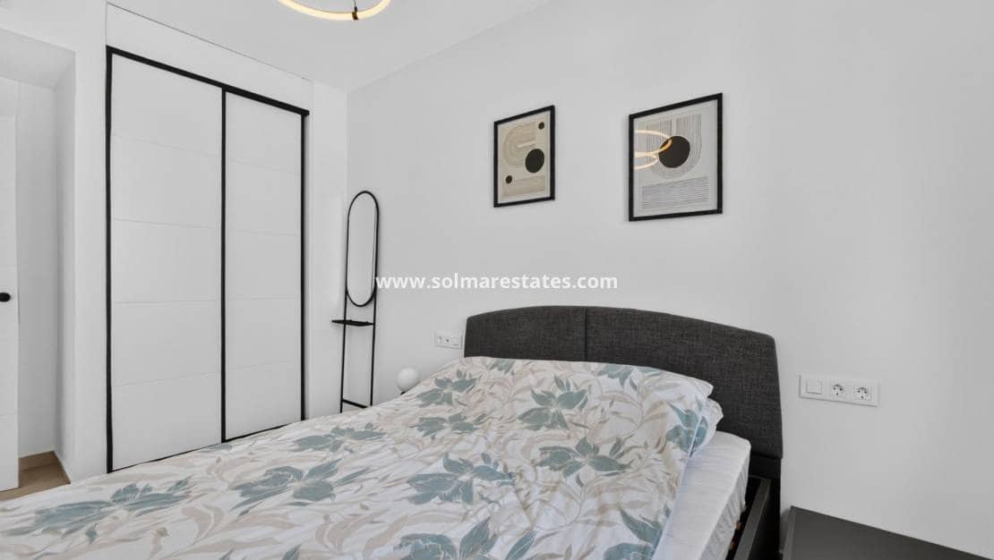 3 sovrum Villa till salu i El Raso med pool - 445 000 € (Ref: 10080202)