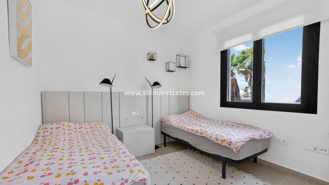 3 sovrum Villa till salu i El Raso med pool - 445 000 € (Ref: 10080202)