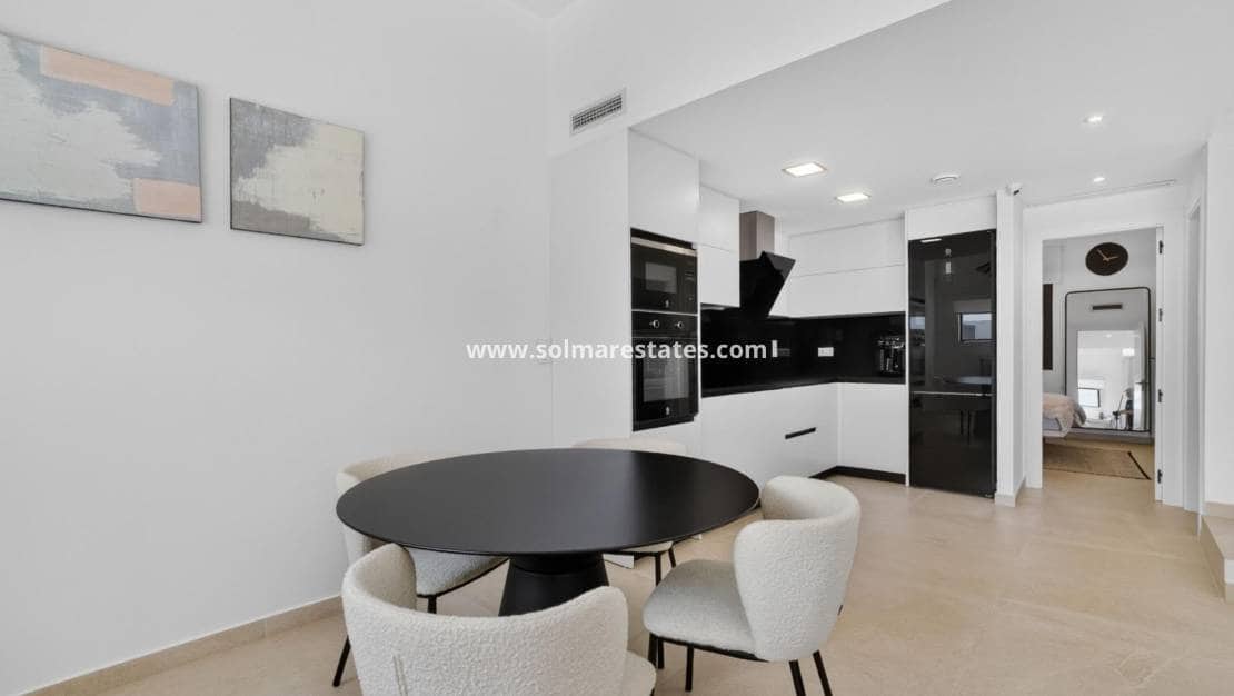 3 sovrum Villa till salu i El Raso med pool - 445 000 € (Ref: 10080202)