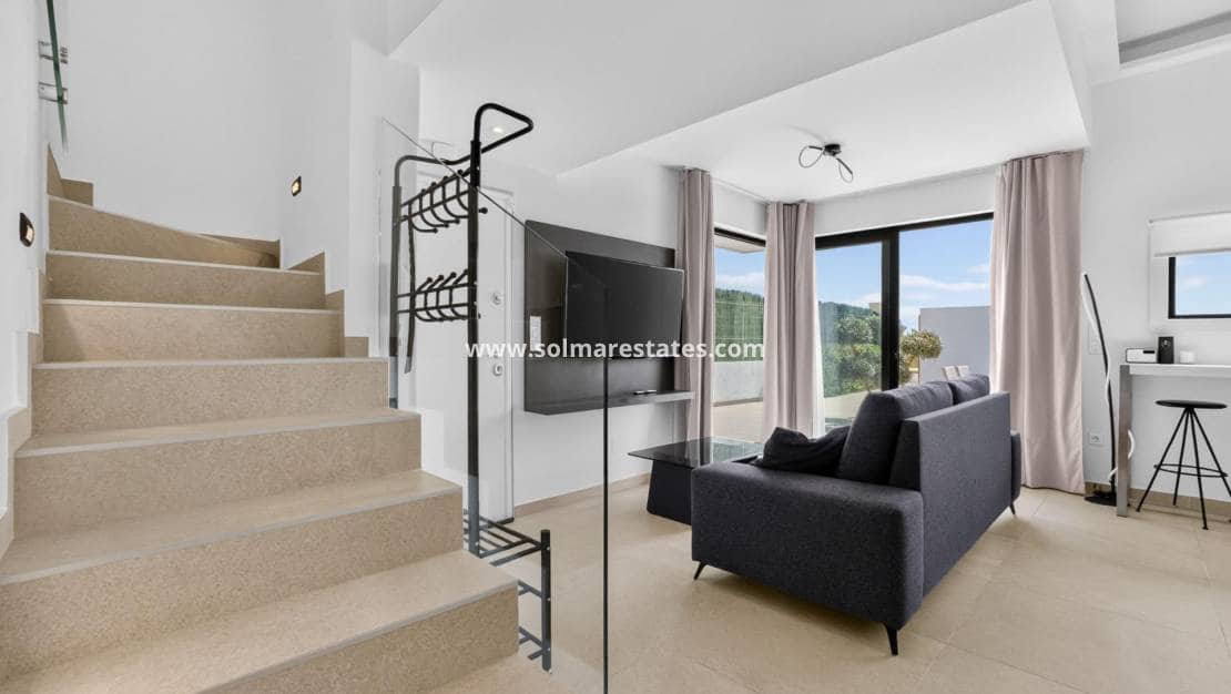 3 sovrum Villa till salu i El Raso med pool - 445 000 € (Ref: 10080202)